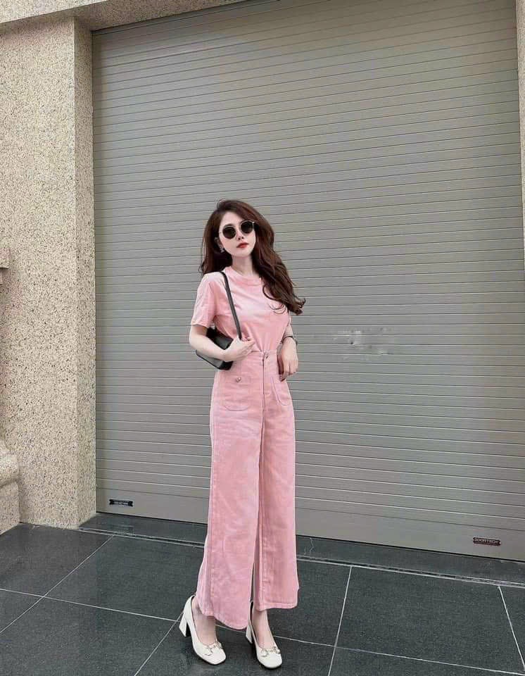 SÉT BỘ ÁO GÂN QUẦN KAKI SIÊU XINH 2 MÀU Y HÌNH