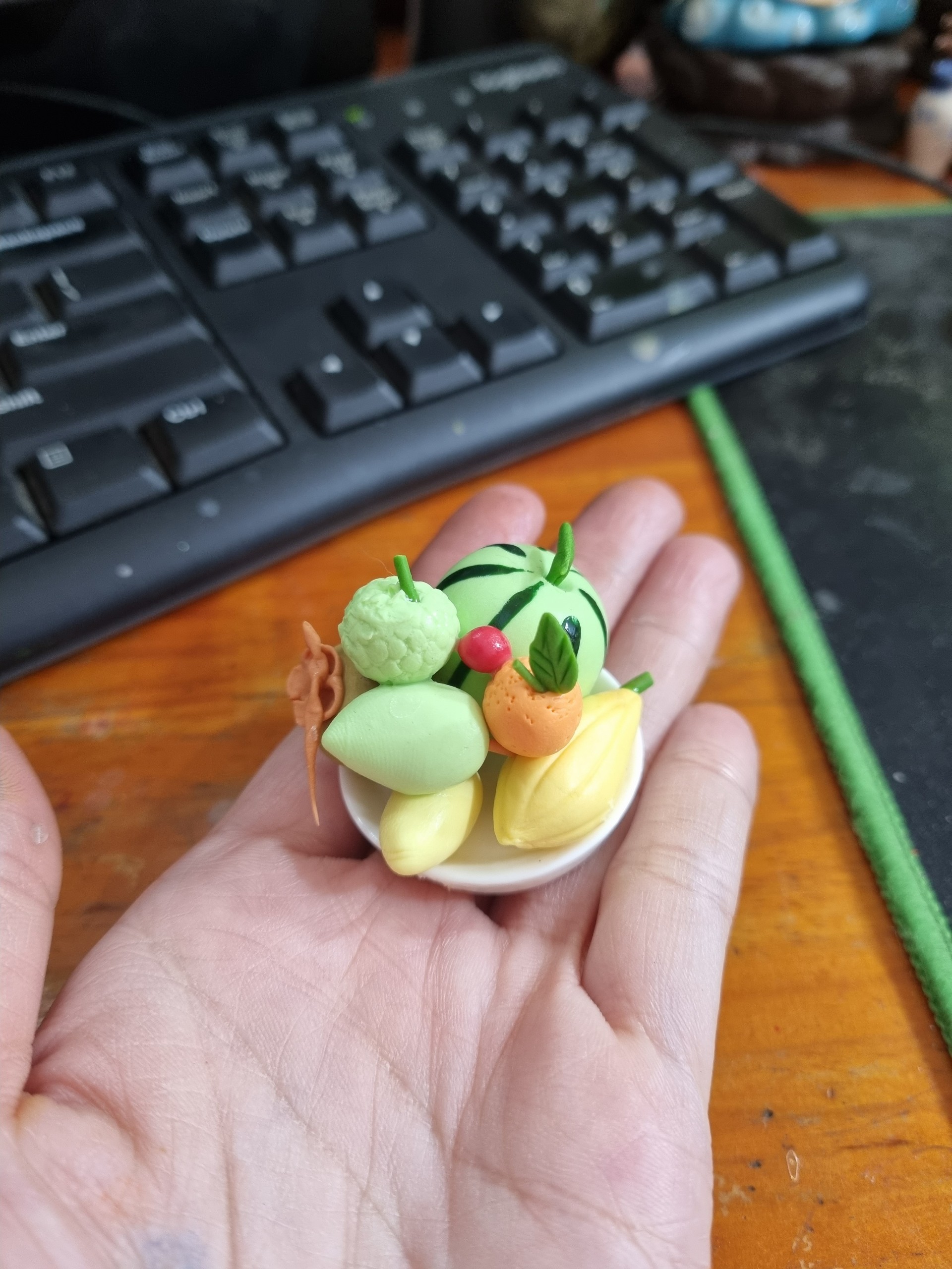 Mô hình Miếu thần tài - Thổ Địa mini kèm bình hoa, dĩa trái cây, 5 chum nước, lư Đồ trang trí Quà tặng Giàu có