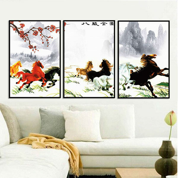 Bộ 3 Tranh Canvas Viền Composite Treo Tường "Mã Truy Phong" W295