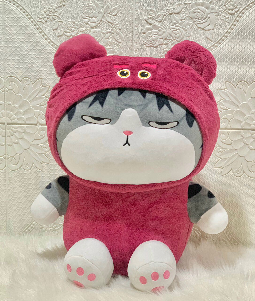 Mèo Hoàng Thượng Cosplay Gấu Dâu Nhồi Bông Mềm Mại Cao 45cm An Toàn Khi Sử Dụng