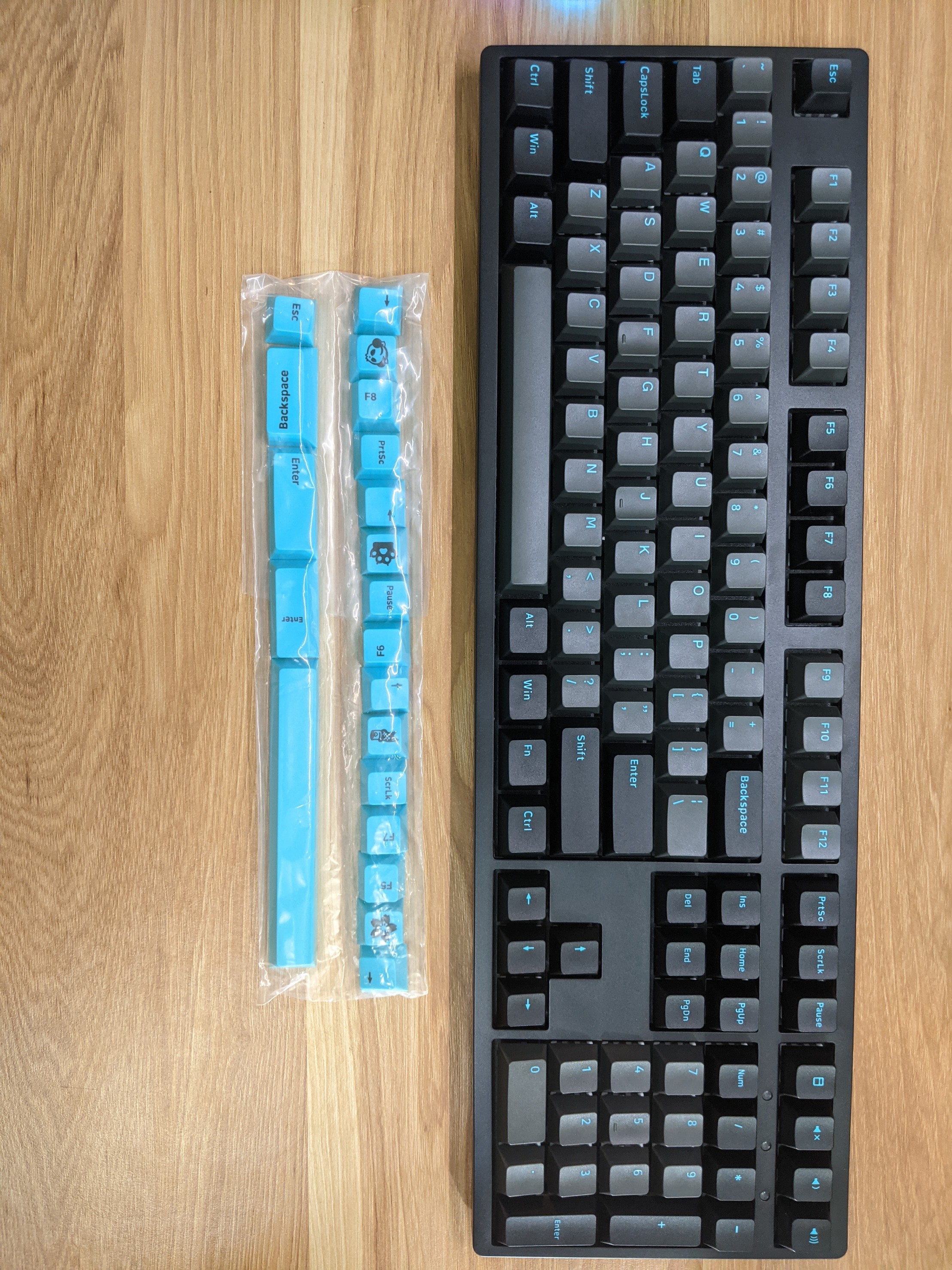 Bàn phím cơ AKKO 3108 Plus Black & Cyan - Hàng chính hãng