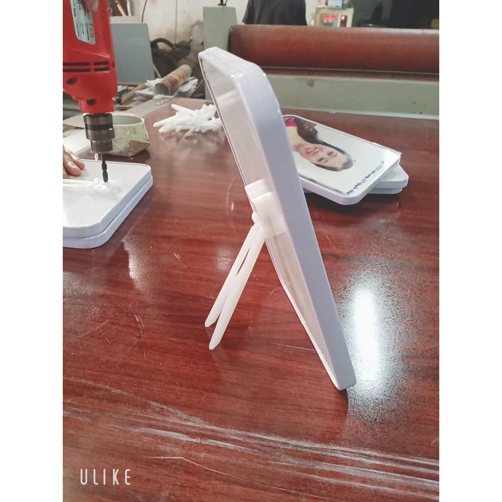 Kích thước 25x38cm, 30x40cm, 30x45cm cho sinh nhật, đám cưới...