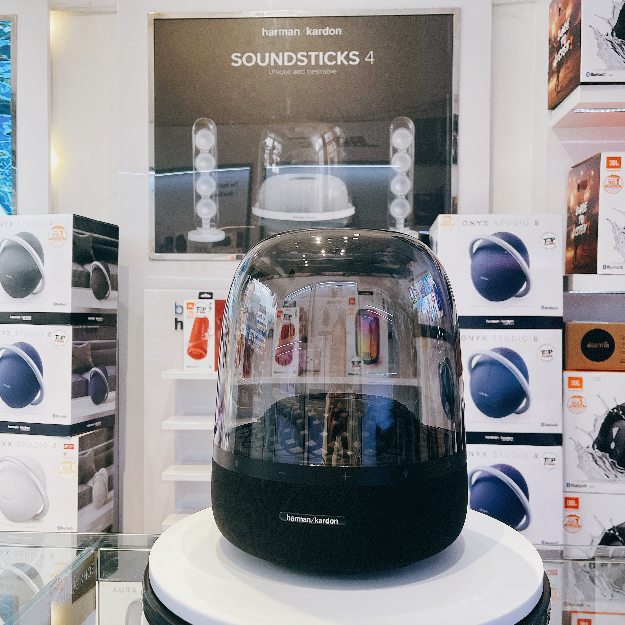 Loa Harman Kardon Aura Studio 4 - Hàng Chính Hãng