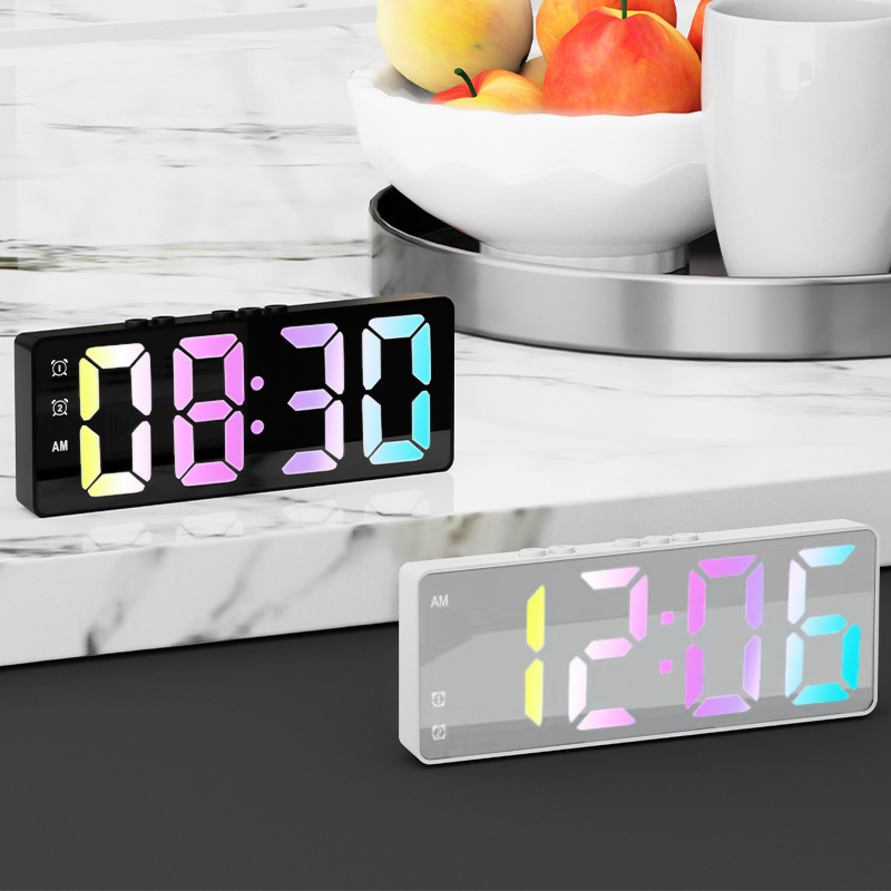 Đồng Hồ LED RGB Để Bàn, Dùng Để Báo Thức, Đo Nhiệt Độ, Trang Trí Bàn Làm Việc