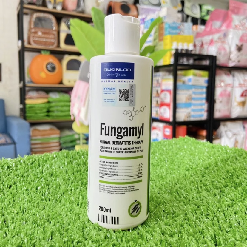 Sữa tắm nấm FUNGAMYL 200ml cho chó mèo