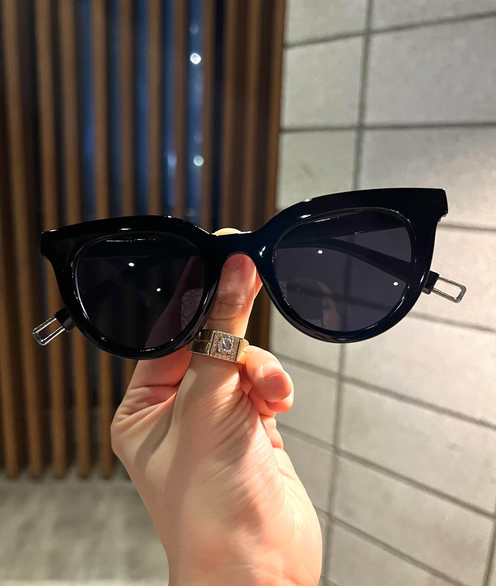 Kính râm mắt mèo đi đường chống nắng uv