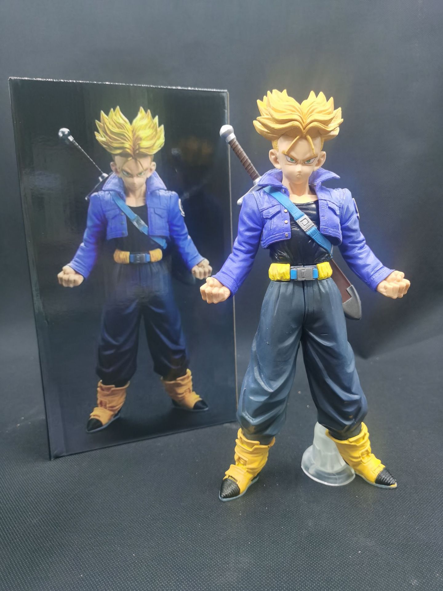 Mô Hình Trunks Super Saiyan dáng đứng cực chất - Dragon Ball