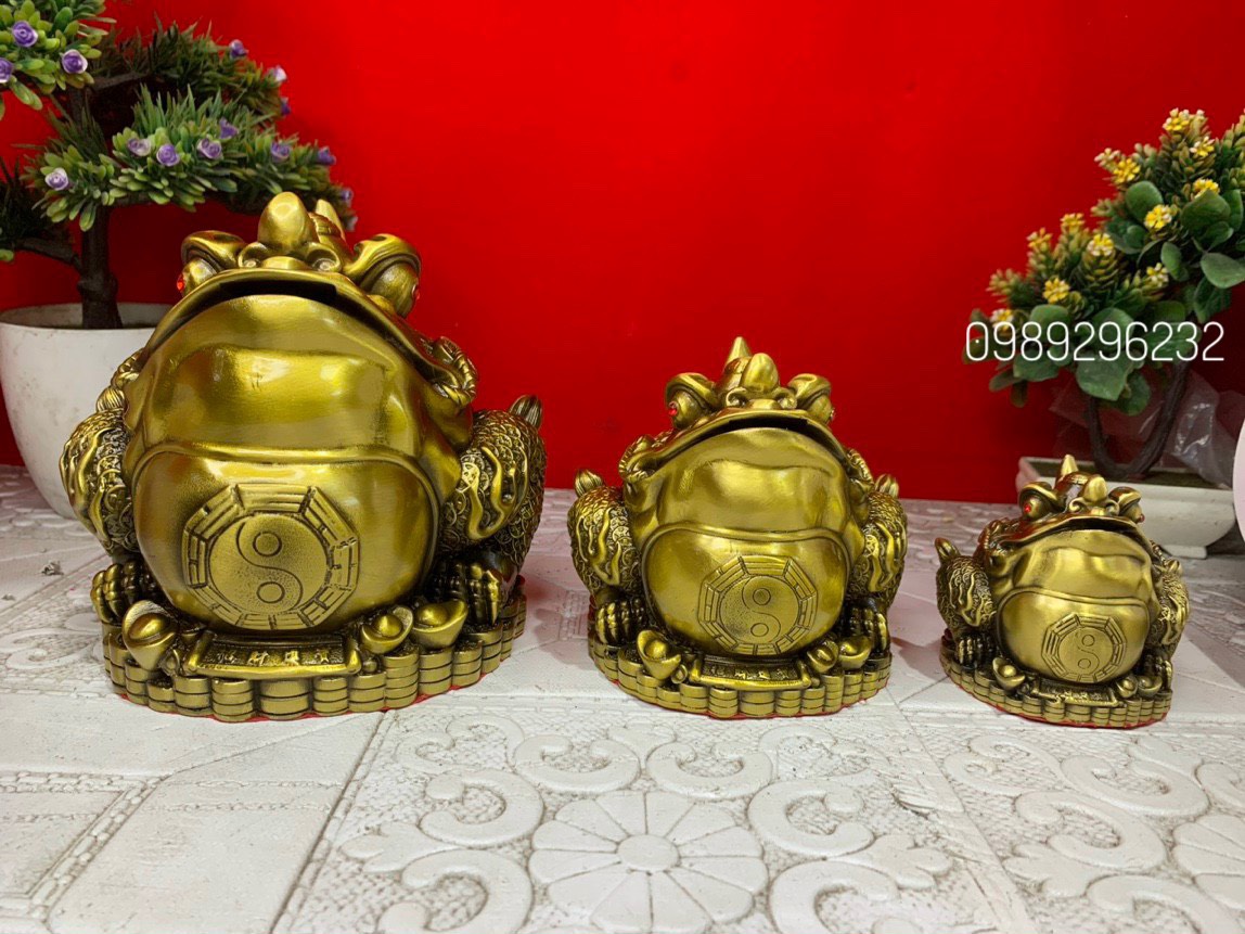 Tượng Cóc thềm thừ có sừng phong thuỷ bằng đồng vàng