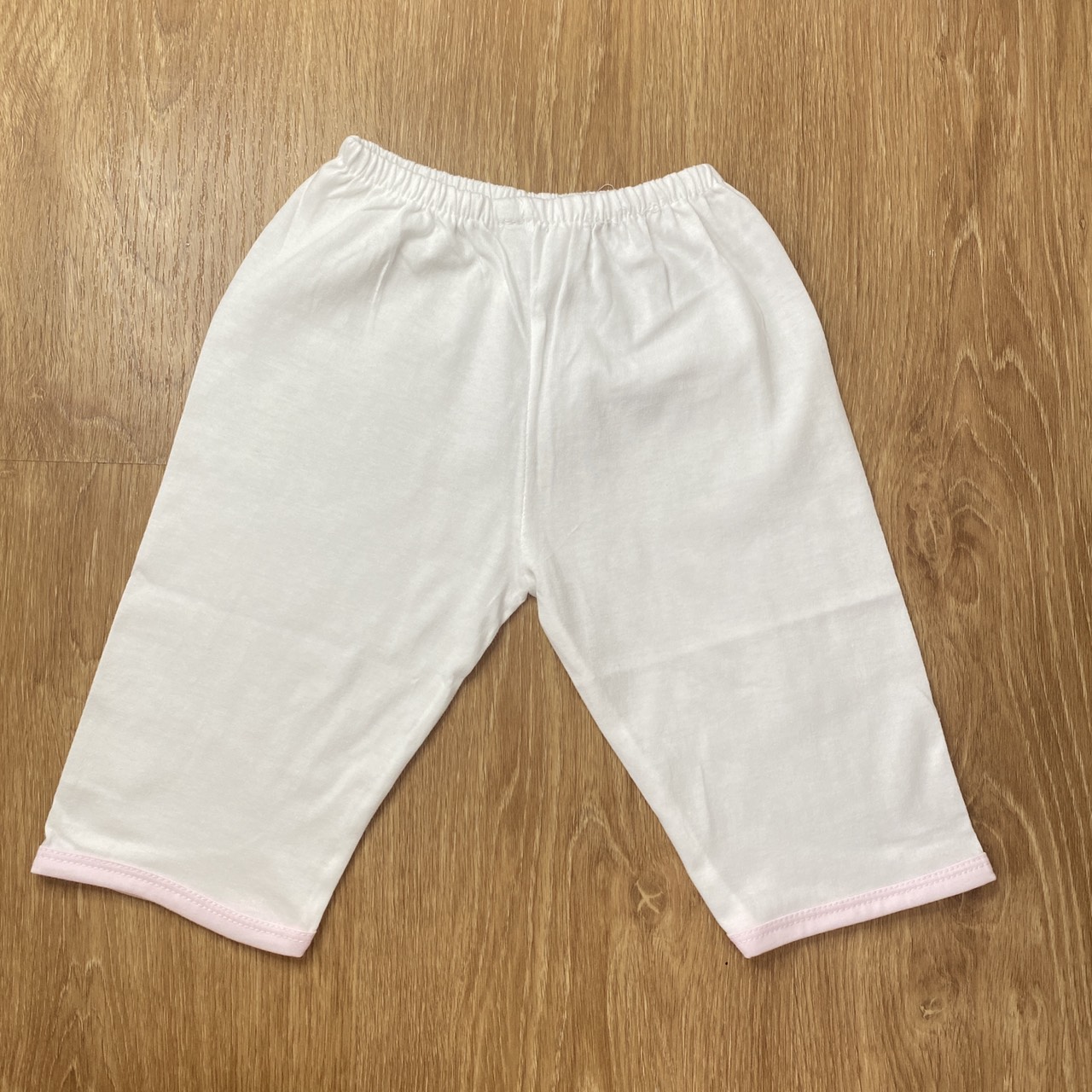 COMBO 5 Quần sơ sinh cotton J- TOMTOM BABY | QUẦN DÀI TRẮNG | Size 1 - 4 cho bé sơ sinh - 11kg| Chất vải thun cotton 100% xịn, đẹp, mềm, họa tiết xinh | Hàng Việt Nam | Quần áo trẻ em | Áo sơ sinh | Quần áo sơ sinh