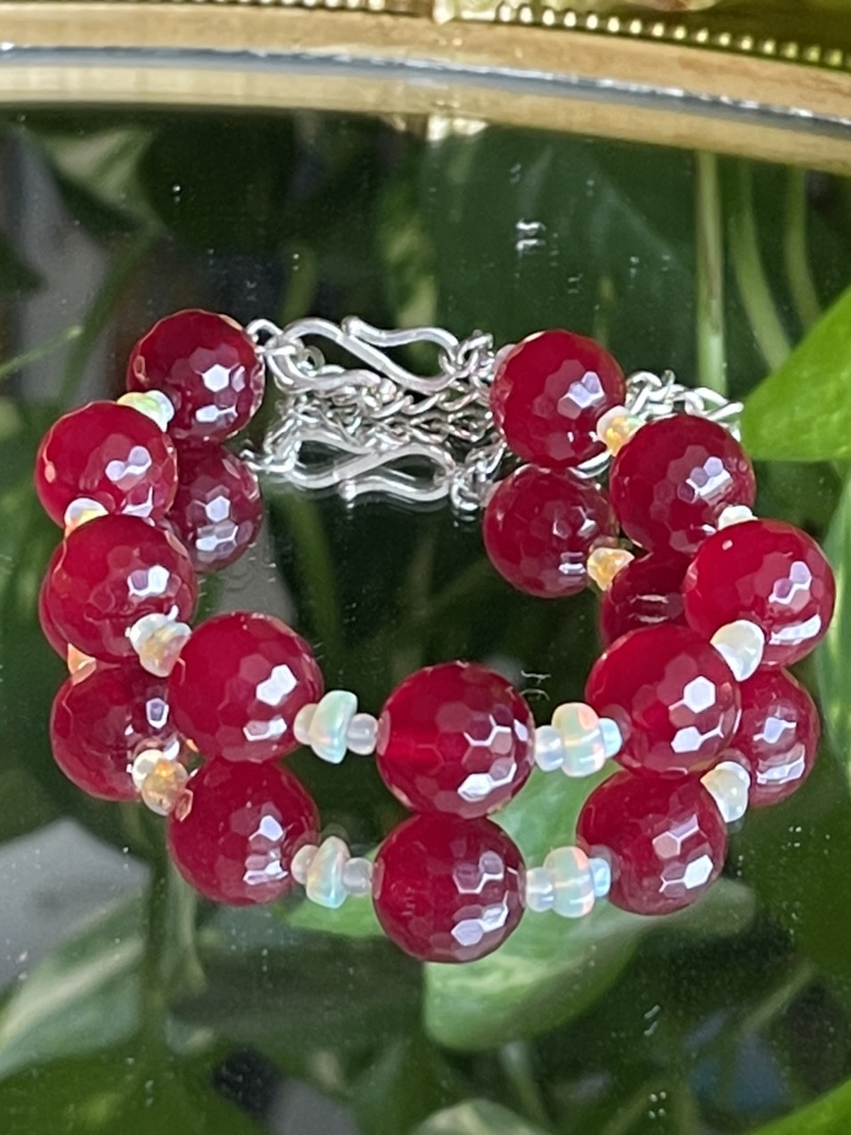 Vòng tay tự thiết kế đá Opal lửa và Đá Mã não đỏ cắt giác nhuyễn