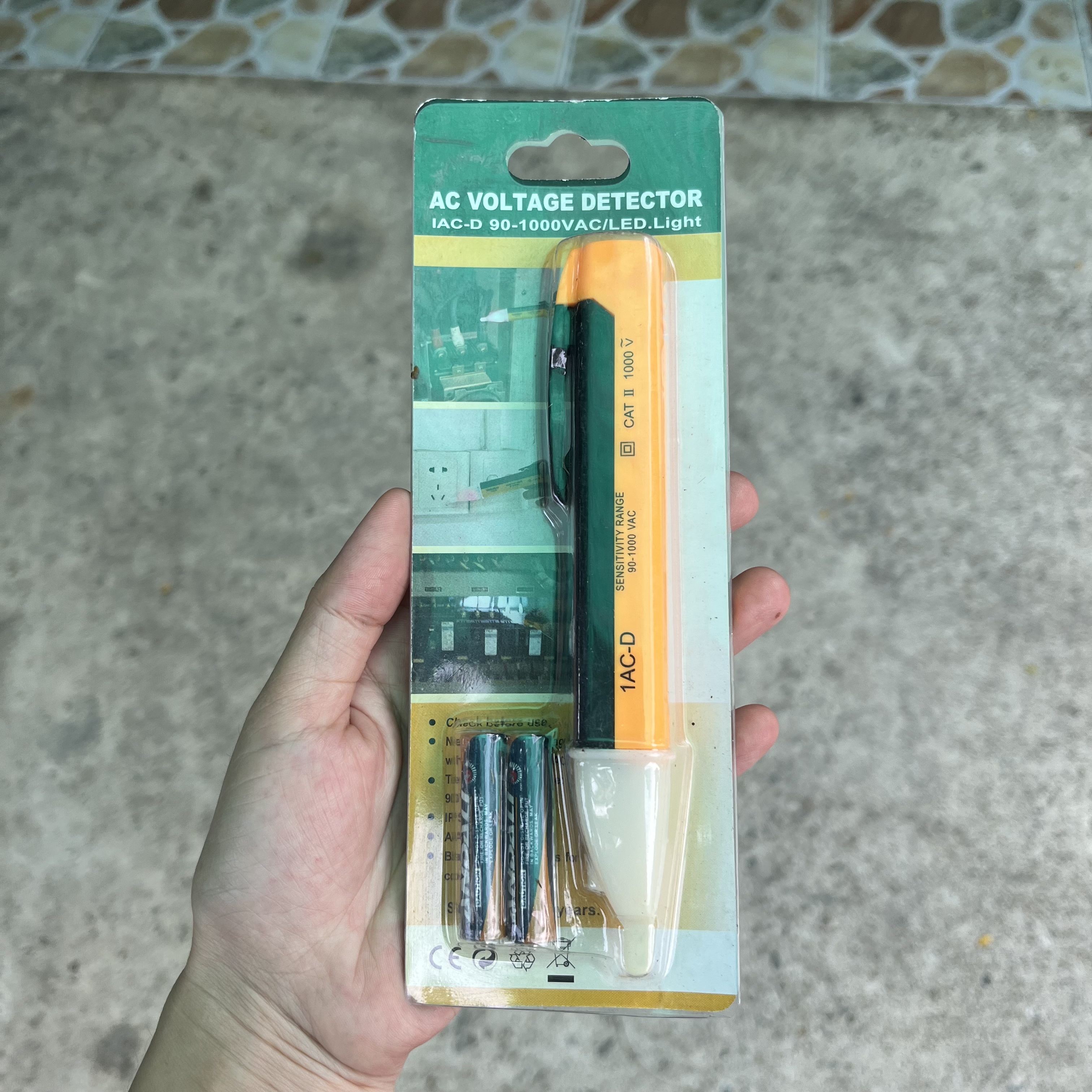 Bút thử điện cảm ứng không chạm + tặng 2 cục pin