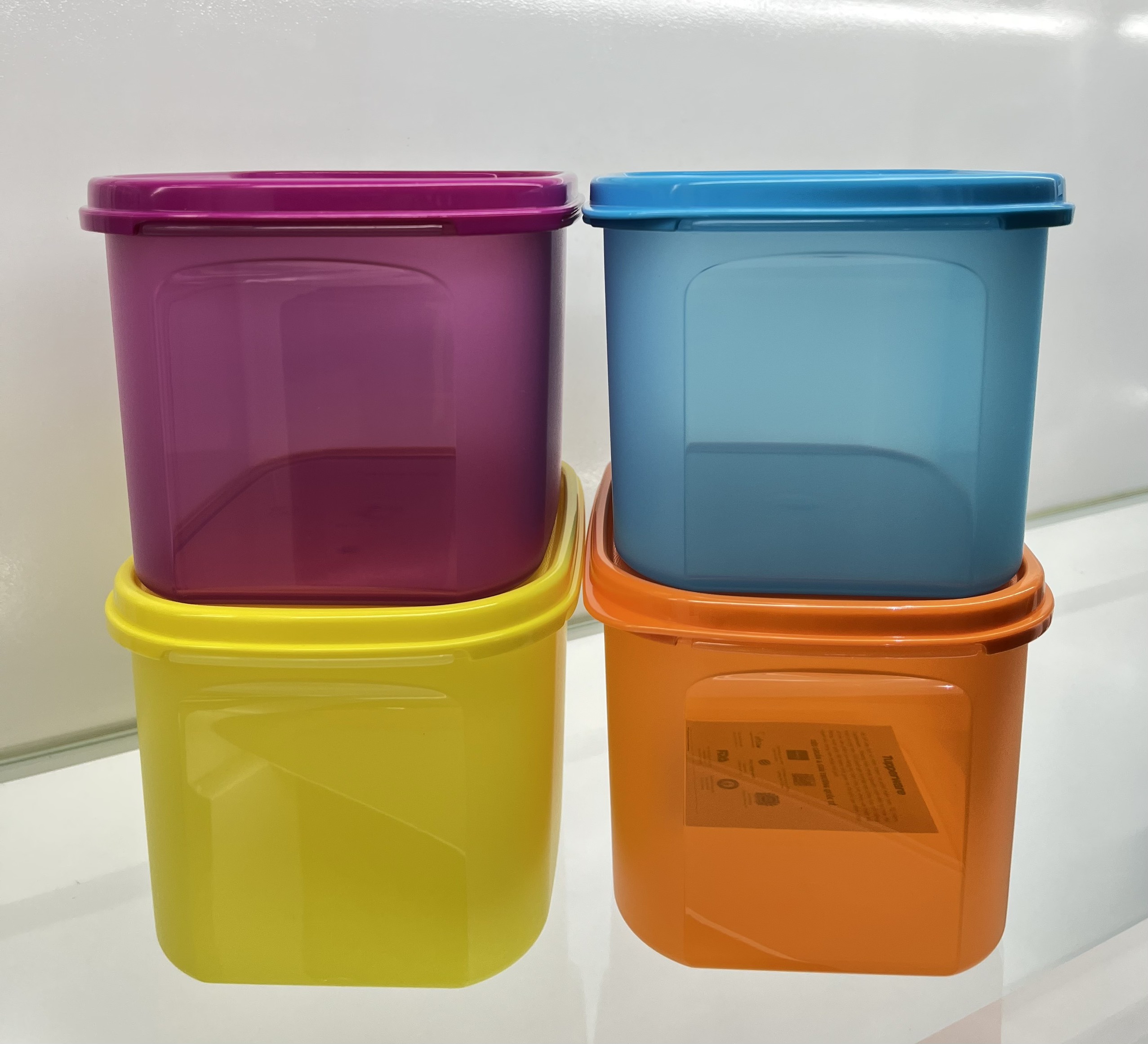 Set 4 hộp Tupperware Colorful Rectangular 1.9L