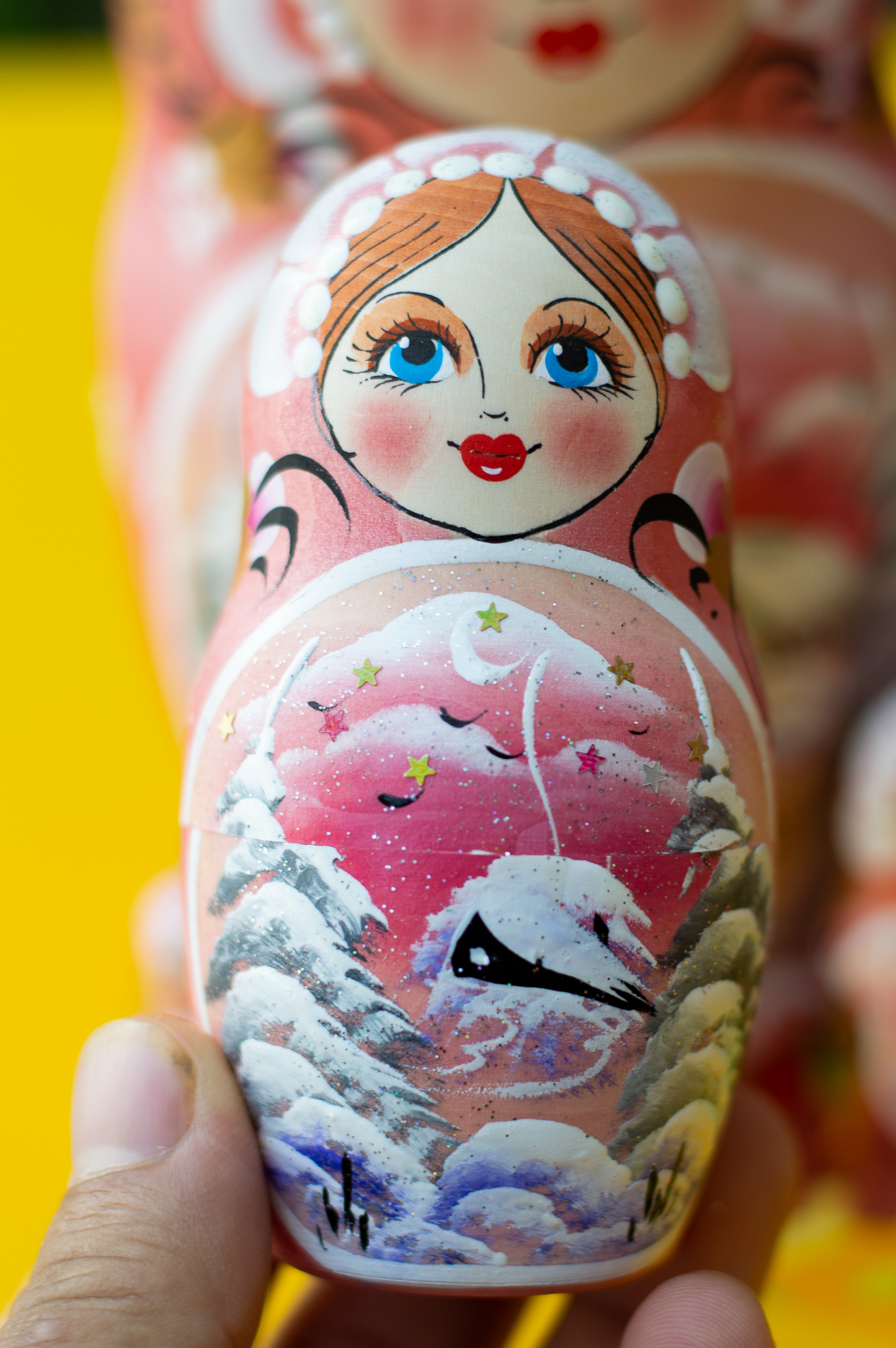 (RẤT ĐẸP VÀ ĐỘC ĐÁO) BỘ BÚP BÊ NGA MATRYOSHKA 7 LỚP 21CM &quot;PHONG CẢNH MÙA ĐÔNG&quot; QUÀ LƯU NIỆM NGA CỰC ĐẸP