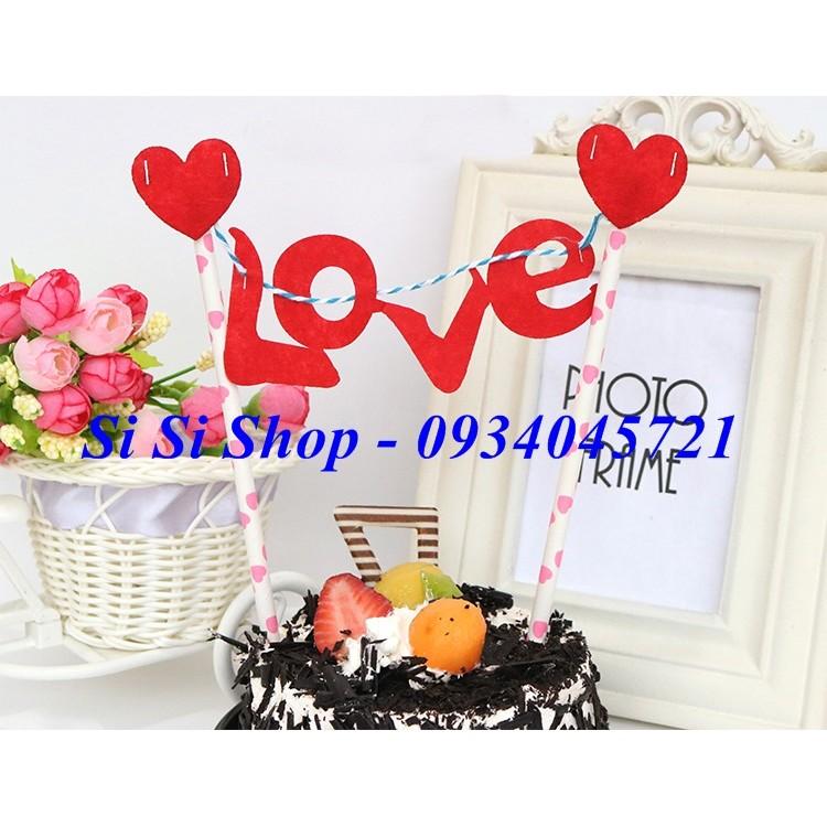Trang trí bánh mẫu Love