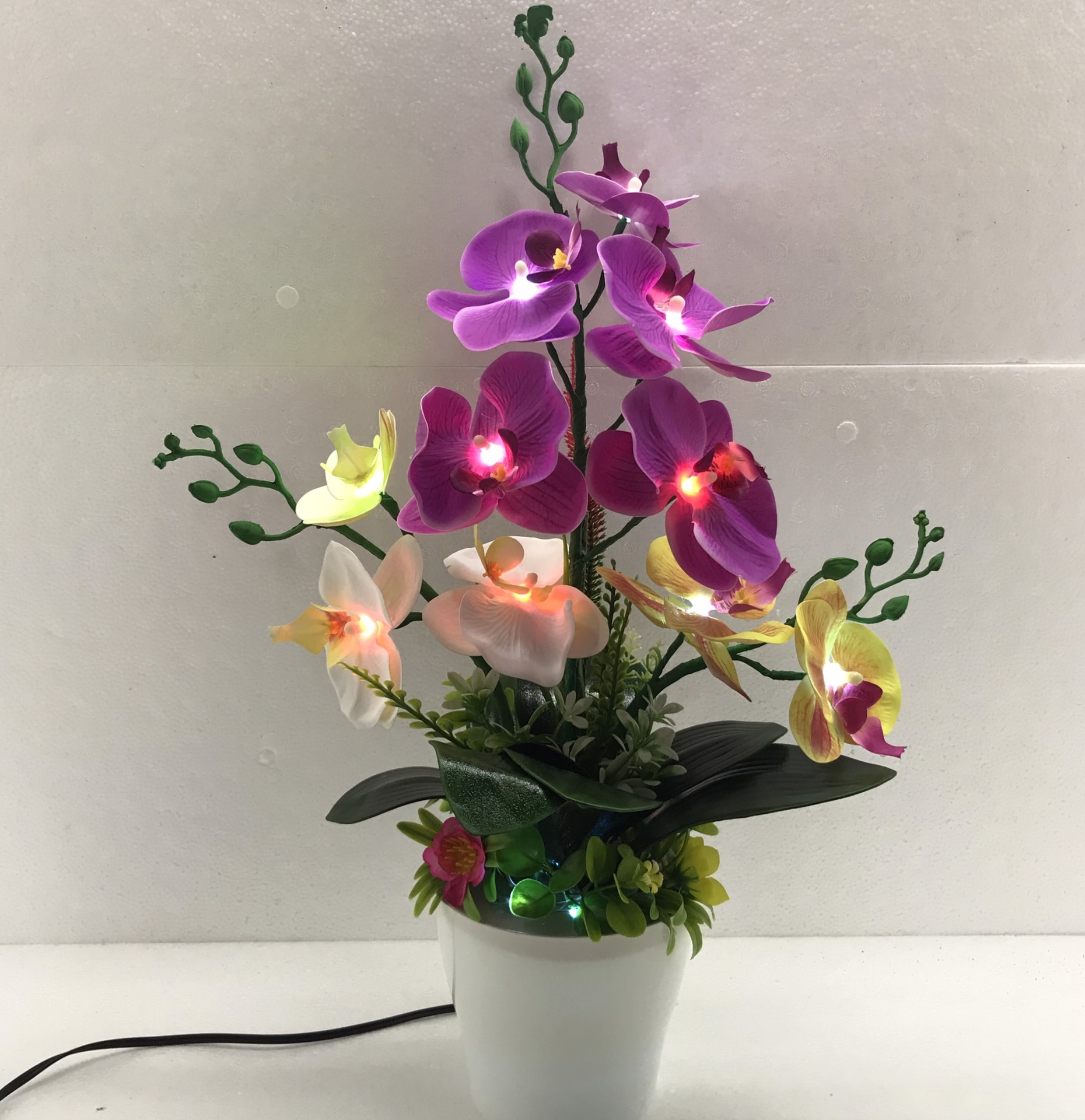 Hoa lan trang trí gắn đèn 3 nhánh  Hoa lan giả