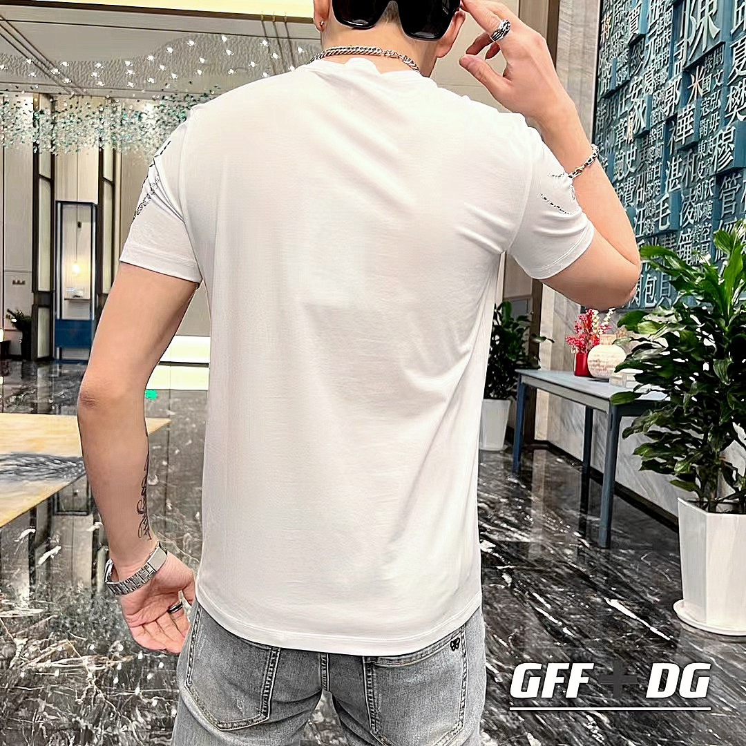 Áo thun nam ngắn tay cổ tròn TC với họa tiết dây mắc xích đính hạt độc đáo, phong cách trẻ trung, hợp thời trang-67A55