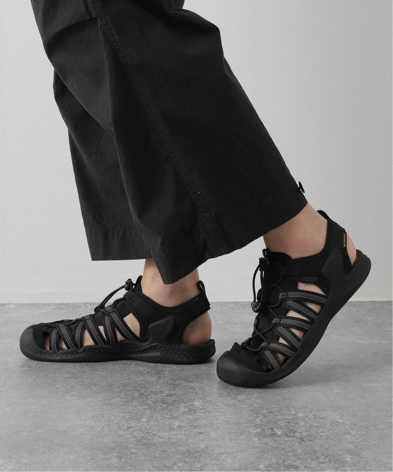 Sandal  leo núi lội nước