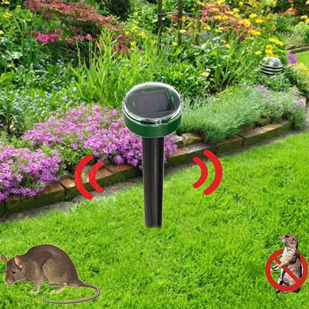Máy xua đuổi côn trùng và động vật nhỏ bằng song siêu âm sữ dụng năng lượng mặt trờ