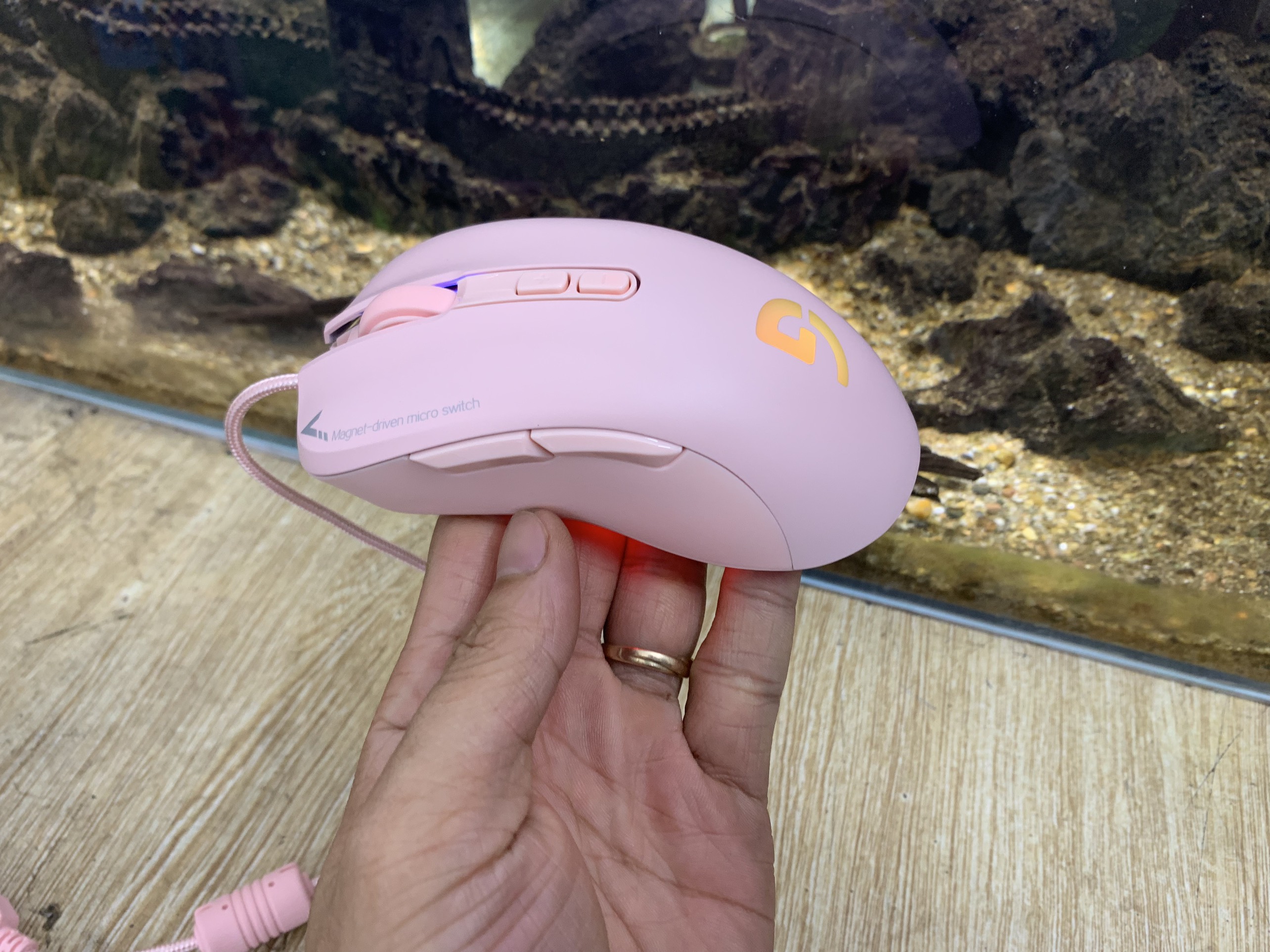 Chuột Gaming Có Dây Fuhlen G90 Pink - Hàng Chính Hãng