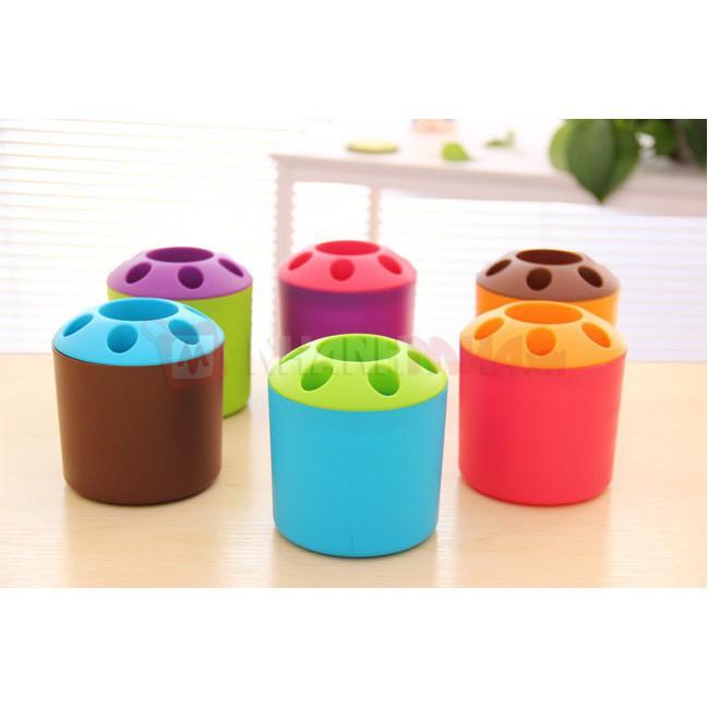 Cốc Đựng Bàn Chải Và Kem Đánh Răng