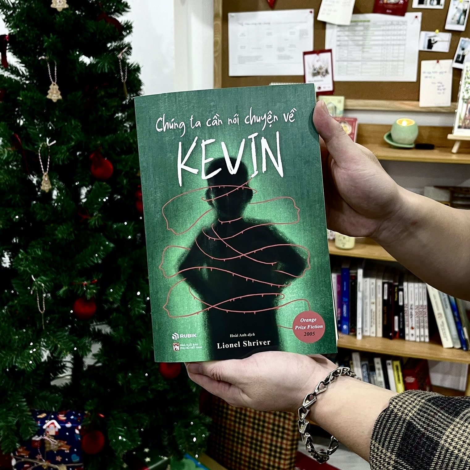 CHÚNG TA CẦN NÓI CHUYỆN VỀ KEVIN – Lionel Shriver – NXB Phụ nữ