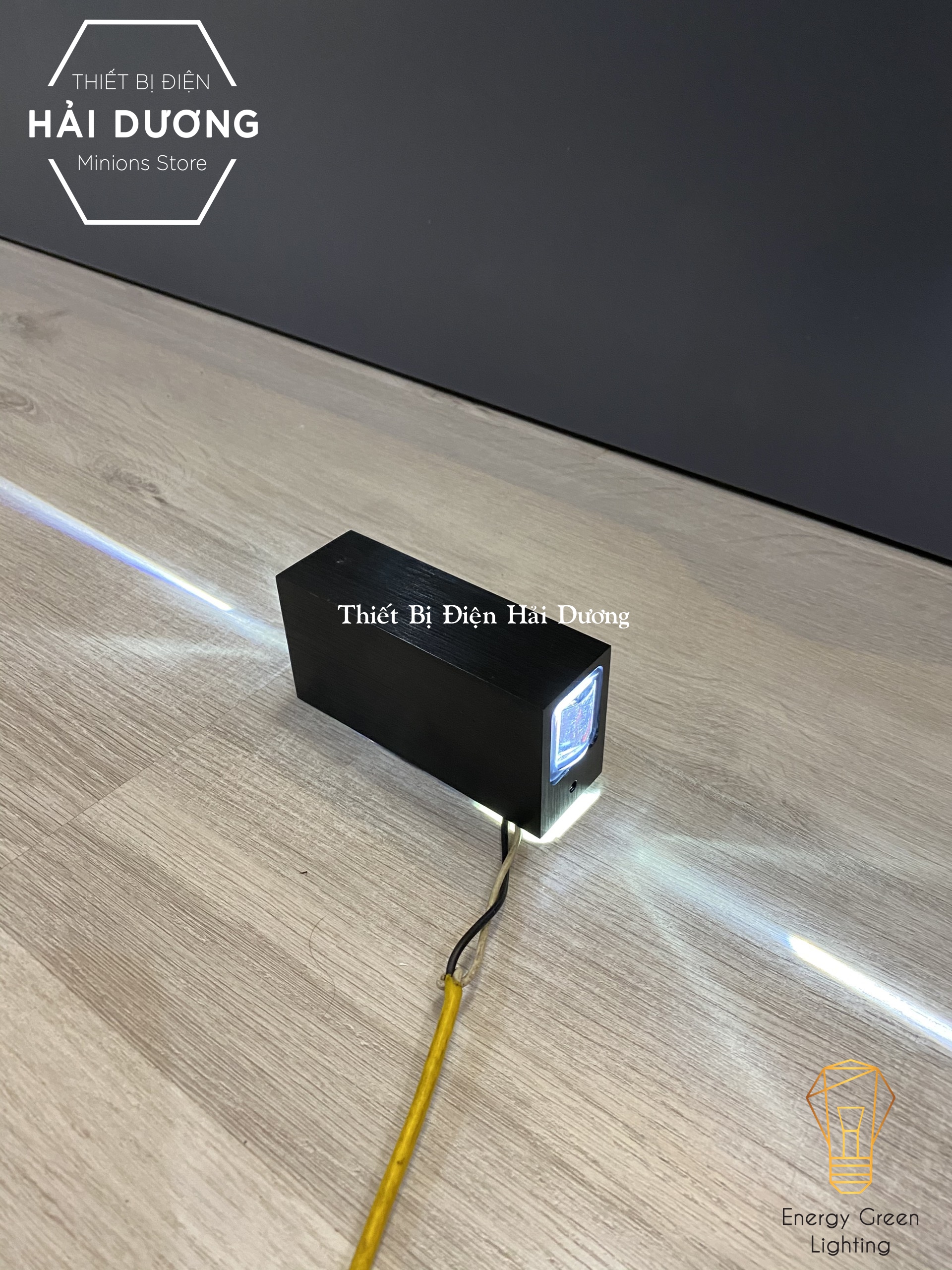 Đèn Tường Cao Cấp 2 Đầu Chiếu Sáng DT-261 Tạo Tia Sáng - Led Siêu Sáng - Ánh Sáng Trắng Vàng - Có Video
