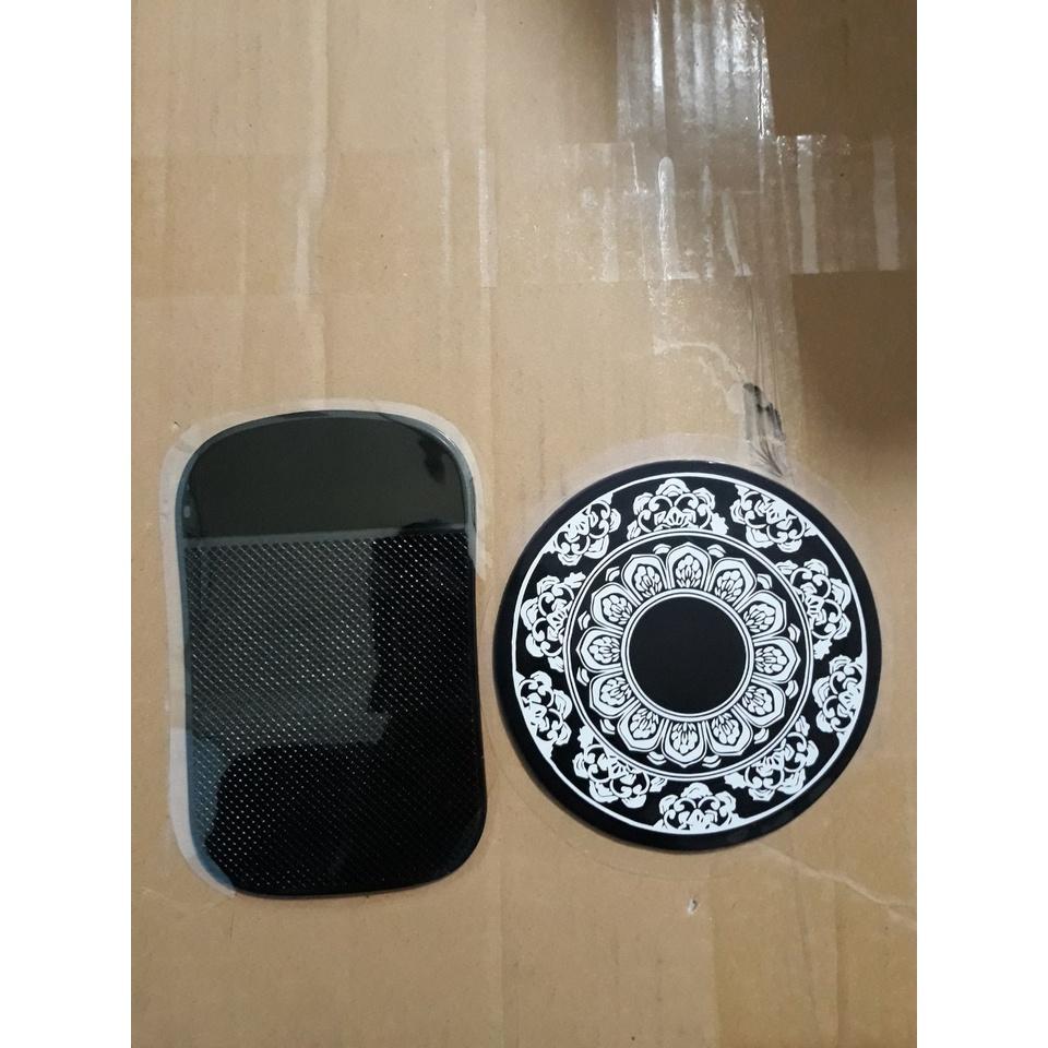 Miếng dán tượng ô tô- đế dán tượng vào taplo oto