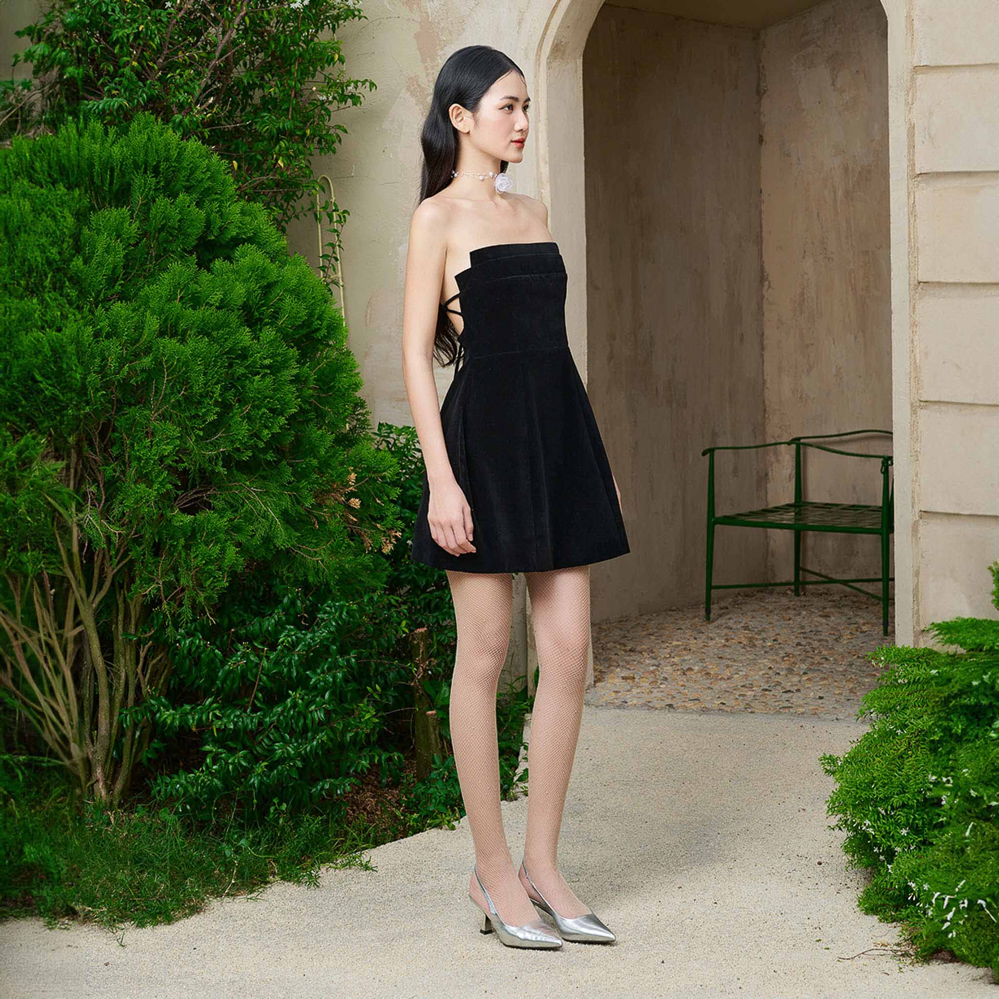 DOTTIE - Đầm cúp ngực hở lưng - Đen - D0575