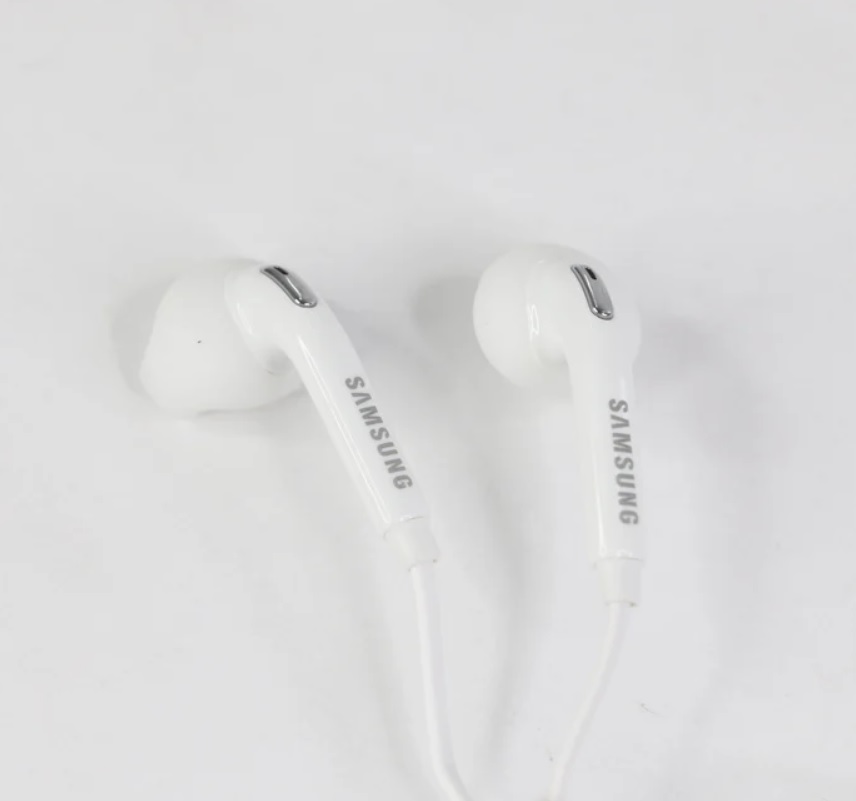 Tai nghe Galaxy S7 loại xịn, cổng tai nghe jack 3.5mm thông dụng dùng chung cho tất cả máy tính, điện thoại có jack 3.5mm - Hàng nhập khẩu