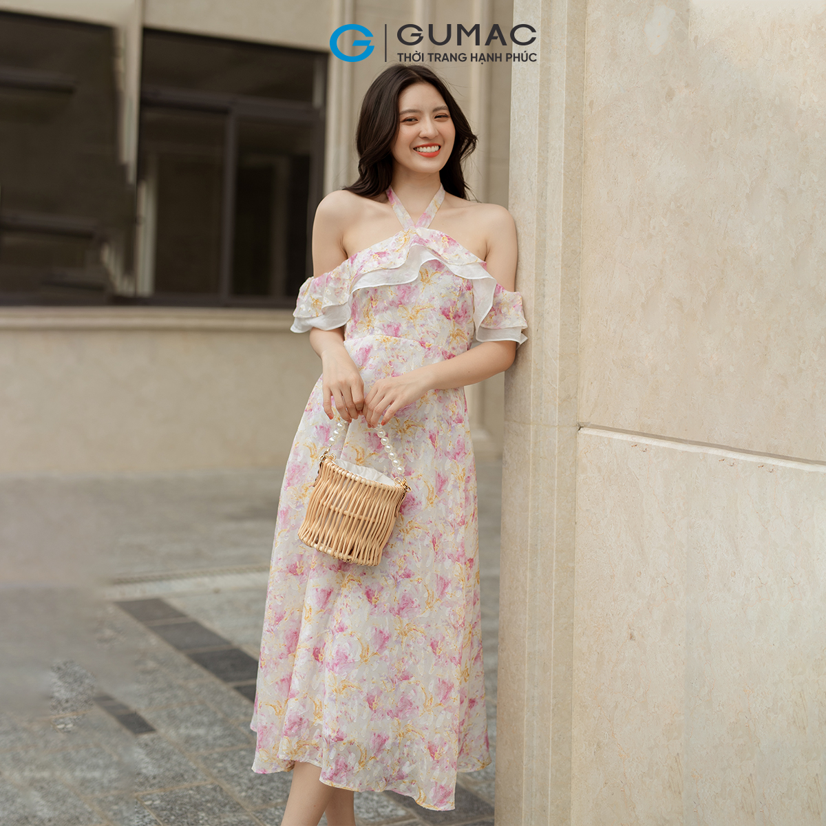 Đầm maxi cổ yếm GUMAC DD05040