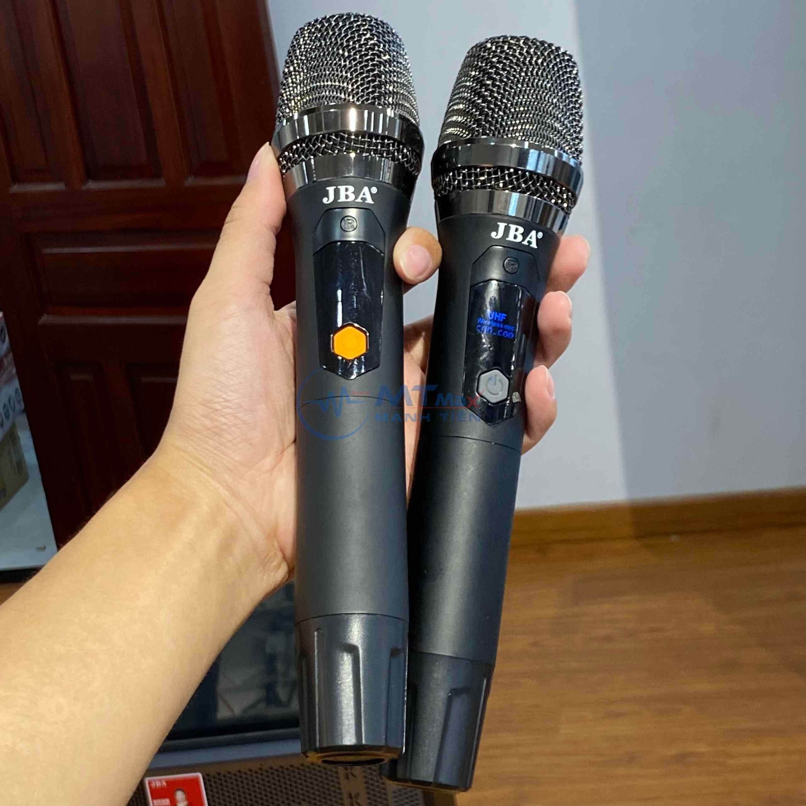 Loa Kéo JBA F70, Loa Hát Karaoke Có Màn Hình Cảm Ứng Màn Hình Kích Thước 17 Inch, Công Suất Thực Lên Đến 500w