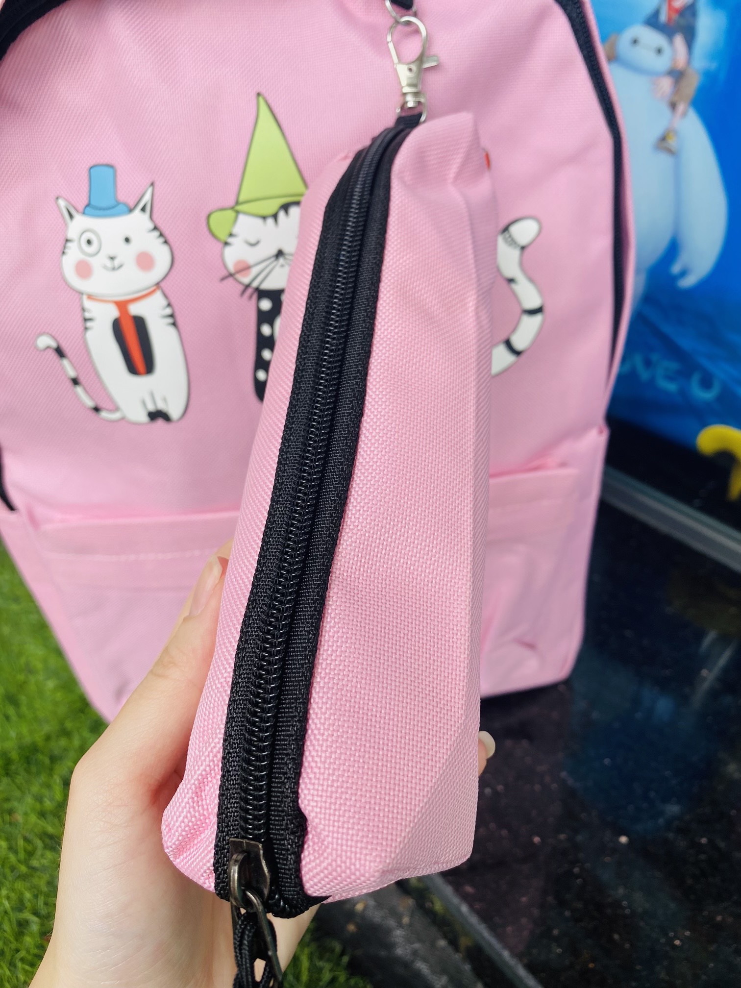 Balo Teen vải bố kèm bóp viết hình 3 chú mèo xinh xinh -