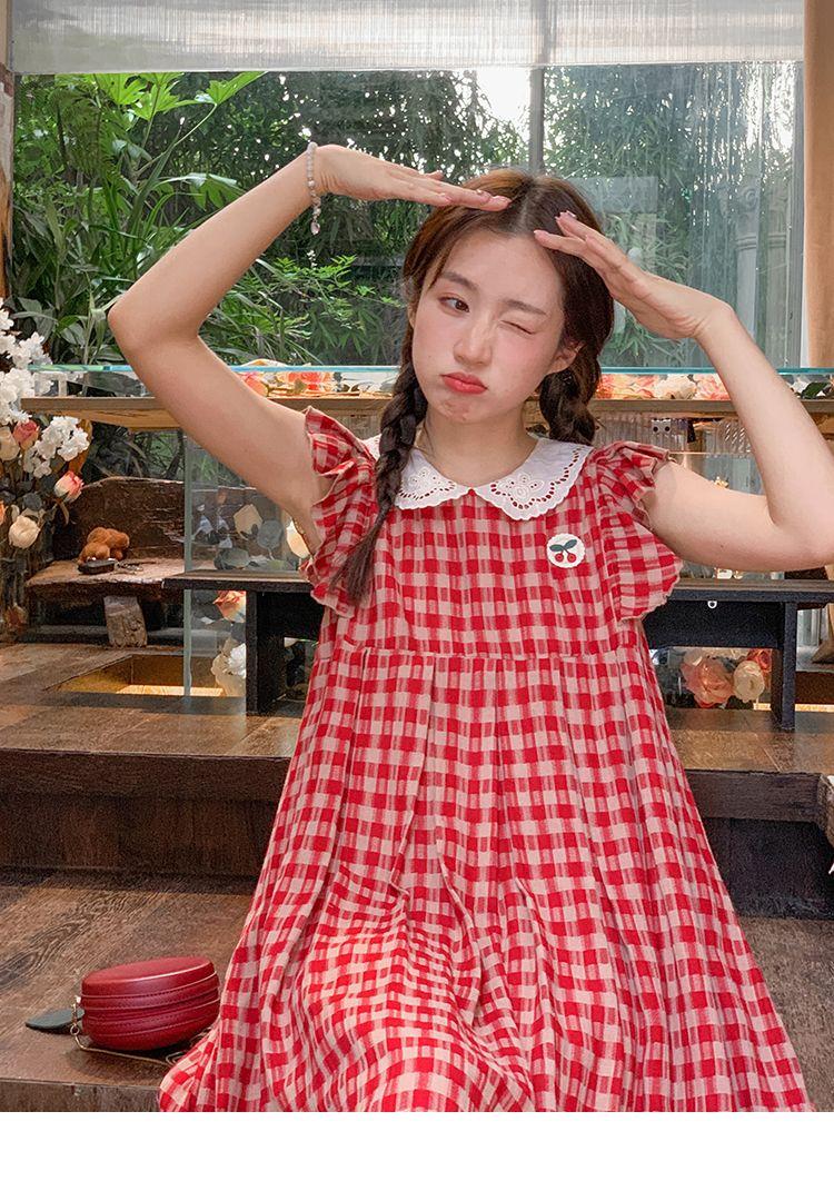 CHENGRUI Vintage búp bê cổ cherry thêu đầm mùa hè 2023 lỏng lẻo ngọt ngào thiết kế cảm giác váy sọc đỏ