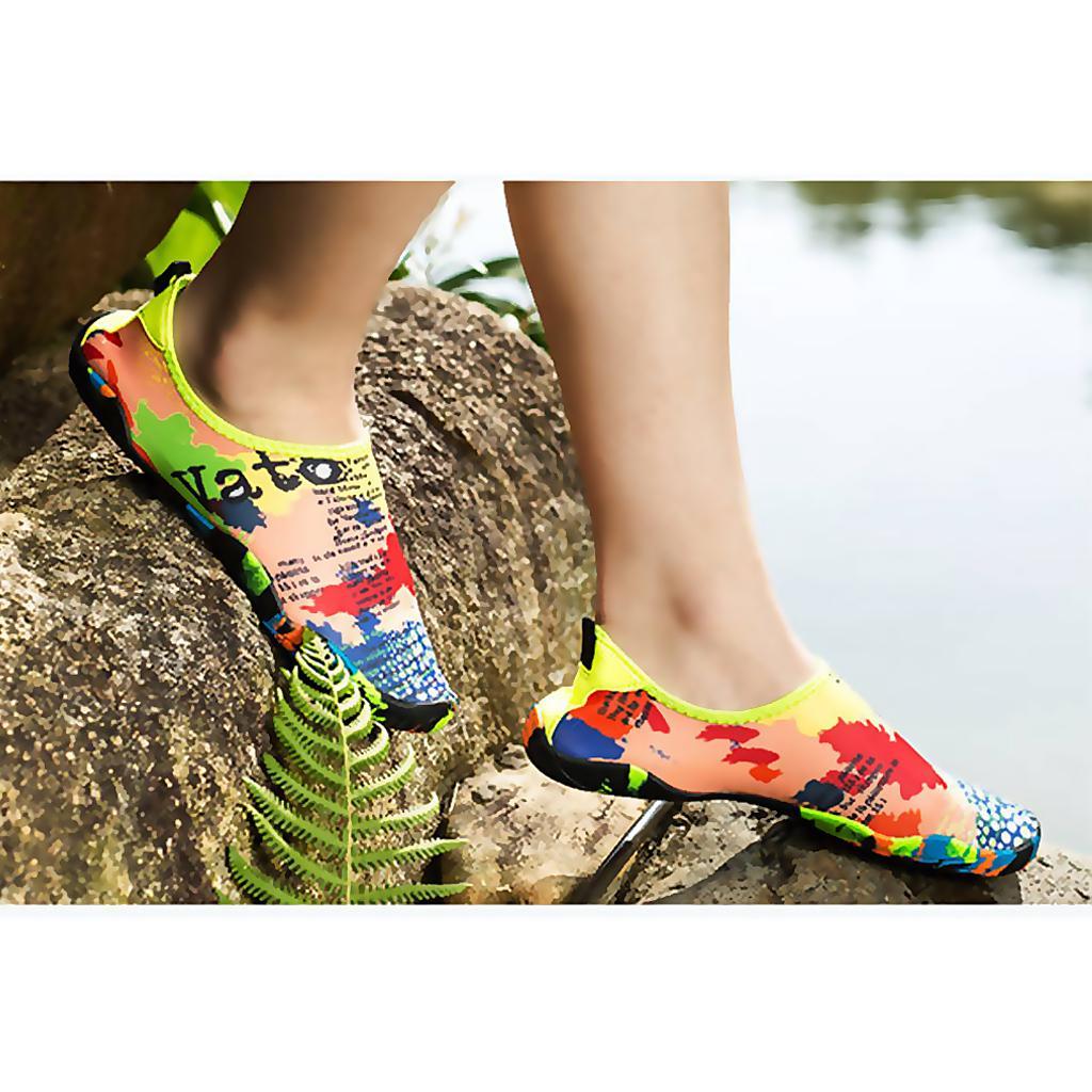 Summer Aqua Shoes Slip On Flexible Pool Beach Swim Mesh water shoes Ventilate Lightweight Quick-Dry Aqua Socks Pool Shoes For Surf Yoga Water