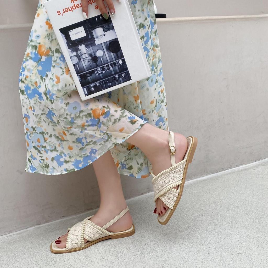 Giày Sandal Nữ Đế Bằng Mũi Vuông Thiết Kế Quai Chéo Thoải Mái Thời Trang Hàn Quốc Đi Làm, Đi Chơi