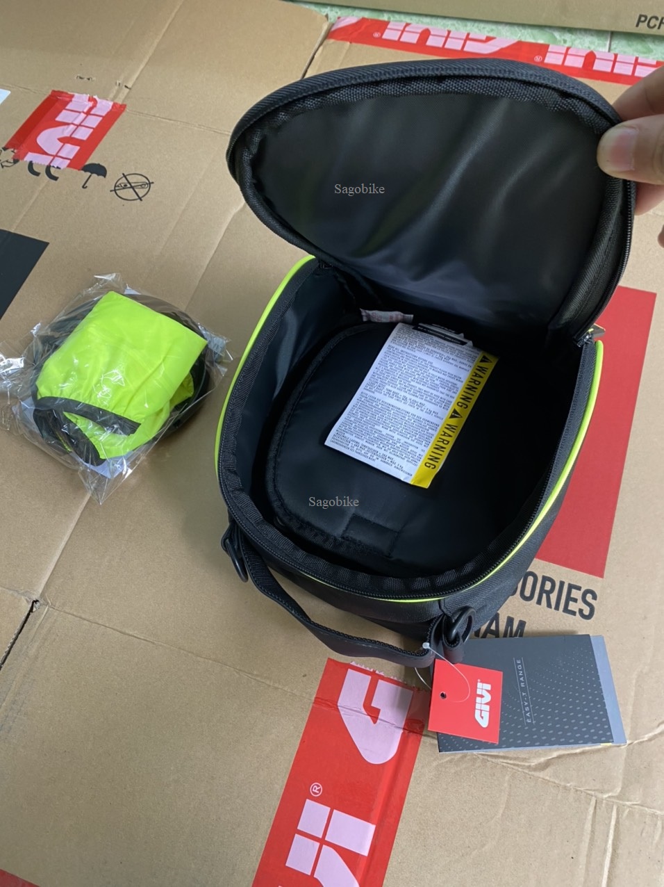 Túi bình xăng givi EA144, túi Tanklock gắn bình xăng motor EA144