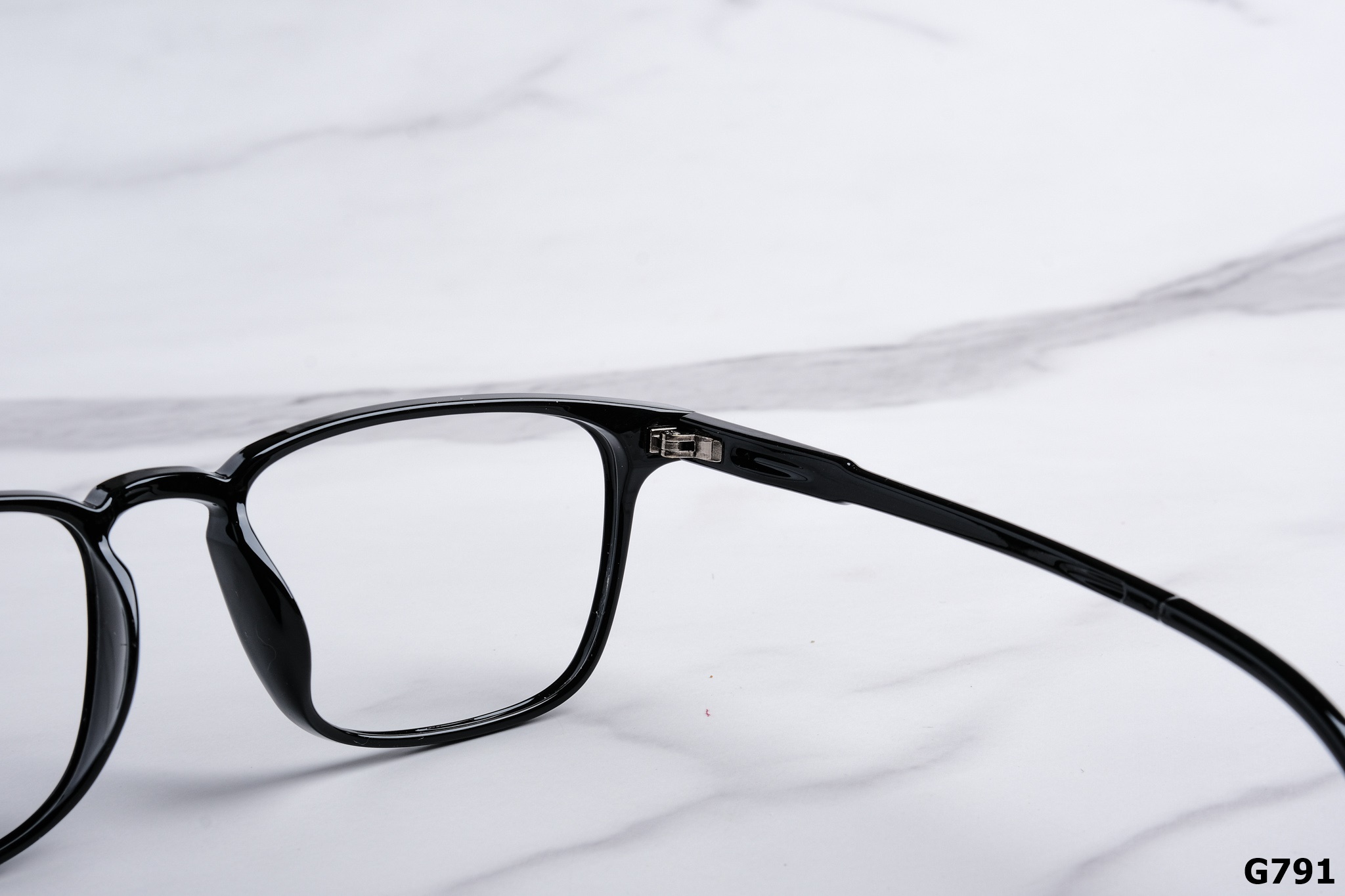 Gọng Kính SHADY Vuông Unisex G791