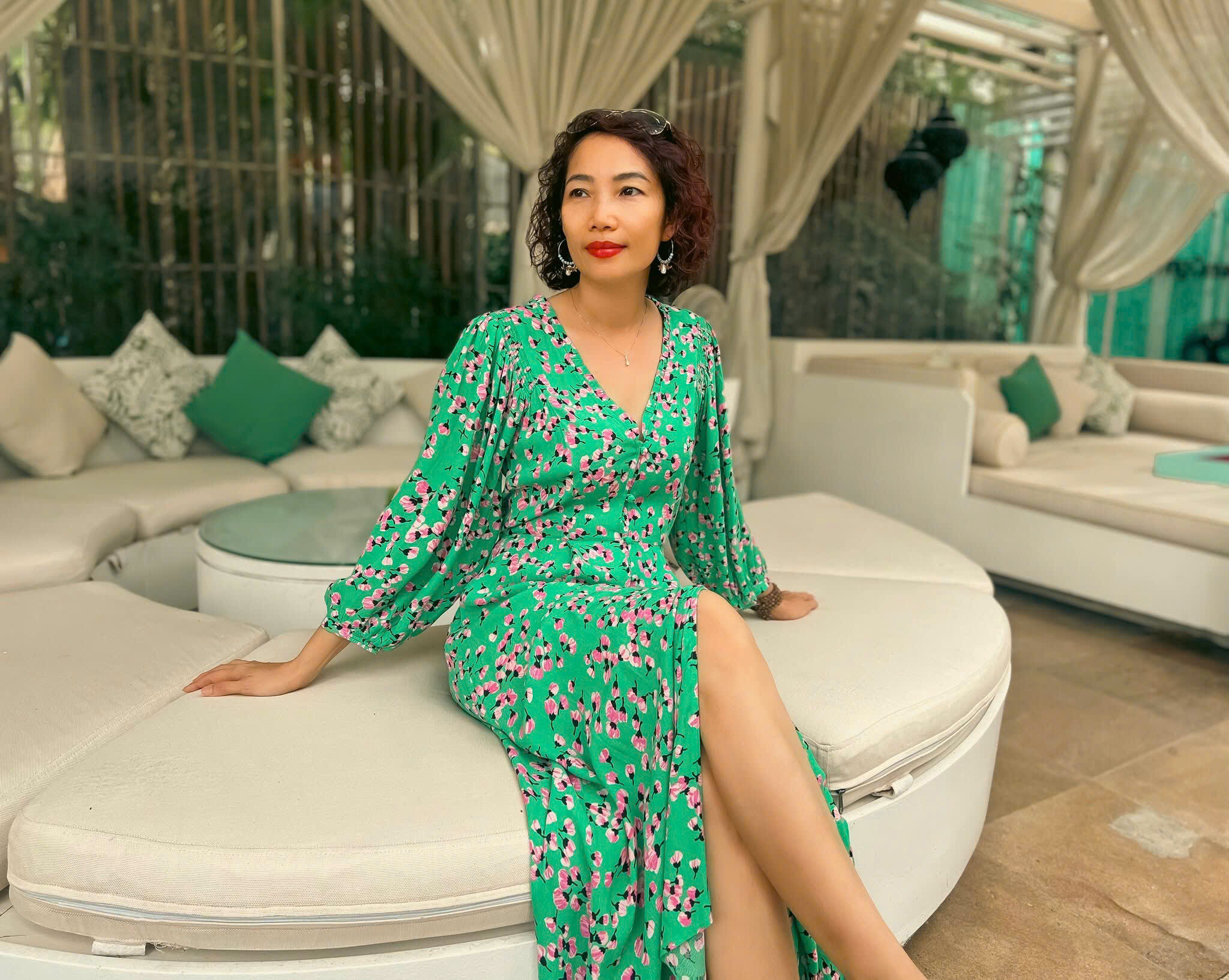 Đầm Midi Dáng Suông Dài Qua Bắp Chân Viscose In Hoa Hà Giang DRE186 Thời trang Hity