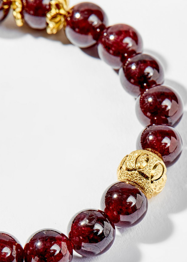 Vòng Tay Phong Thủy Nữ Đá Garnet Phối Charm Cầu Mệnh Hỏa, Thổ Ngọc Quý Gemstones