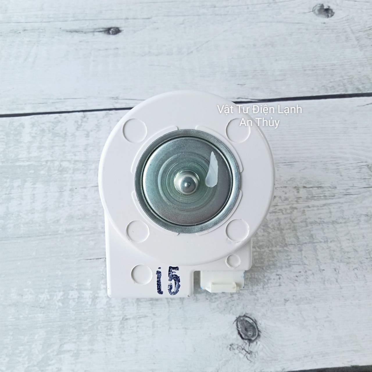 Quạt Tủ Lạnh Sứ SAMSUNG 15V 3 Chân