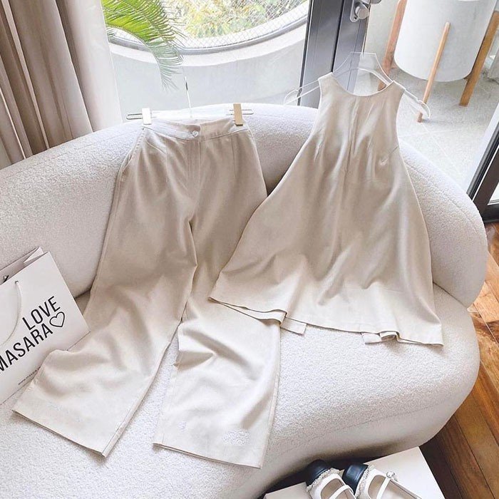 Áo kiểu yếm xẻ lưng Linen Hàn Premium cúc bọc trẻ trung xin xò, có 4 màu lựa chọn