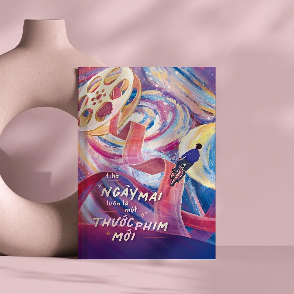 Sách - Ngày Mai Luôn Là Một Thước Phim Mới - AZ Việt Nam
