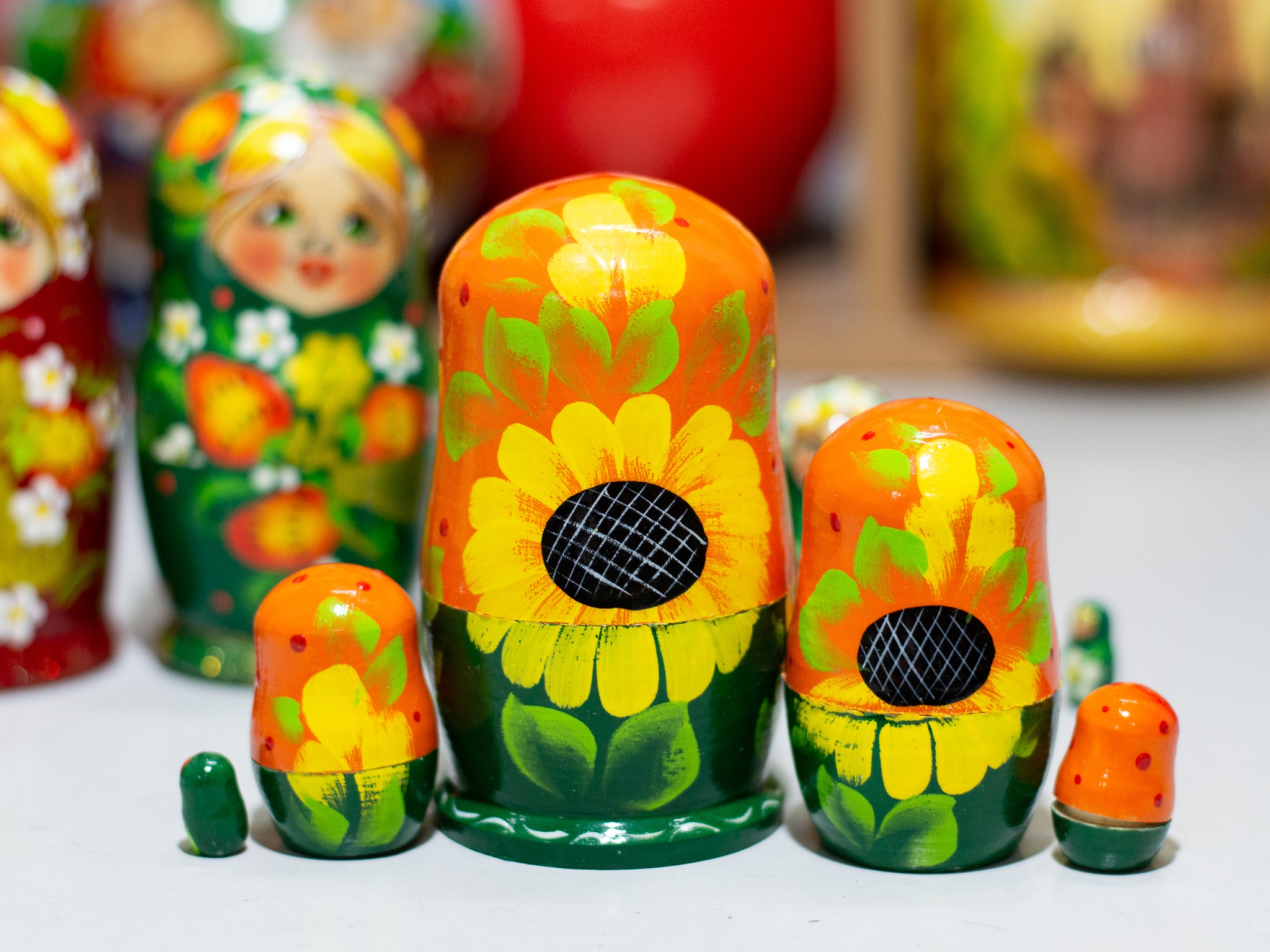 BỘ BÚP BÊ NGA 5 LỚP SIZE 12CM BẰNG GỖ VẼ HOA VĂN "DÂU TÂY"