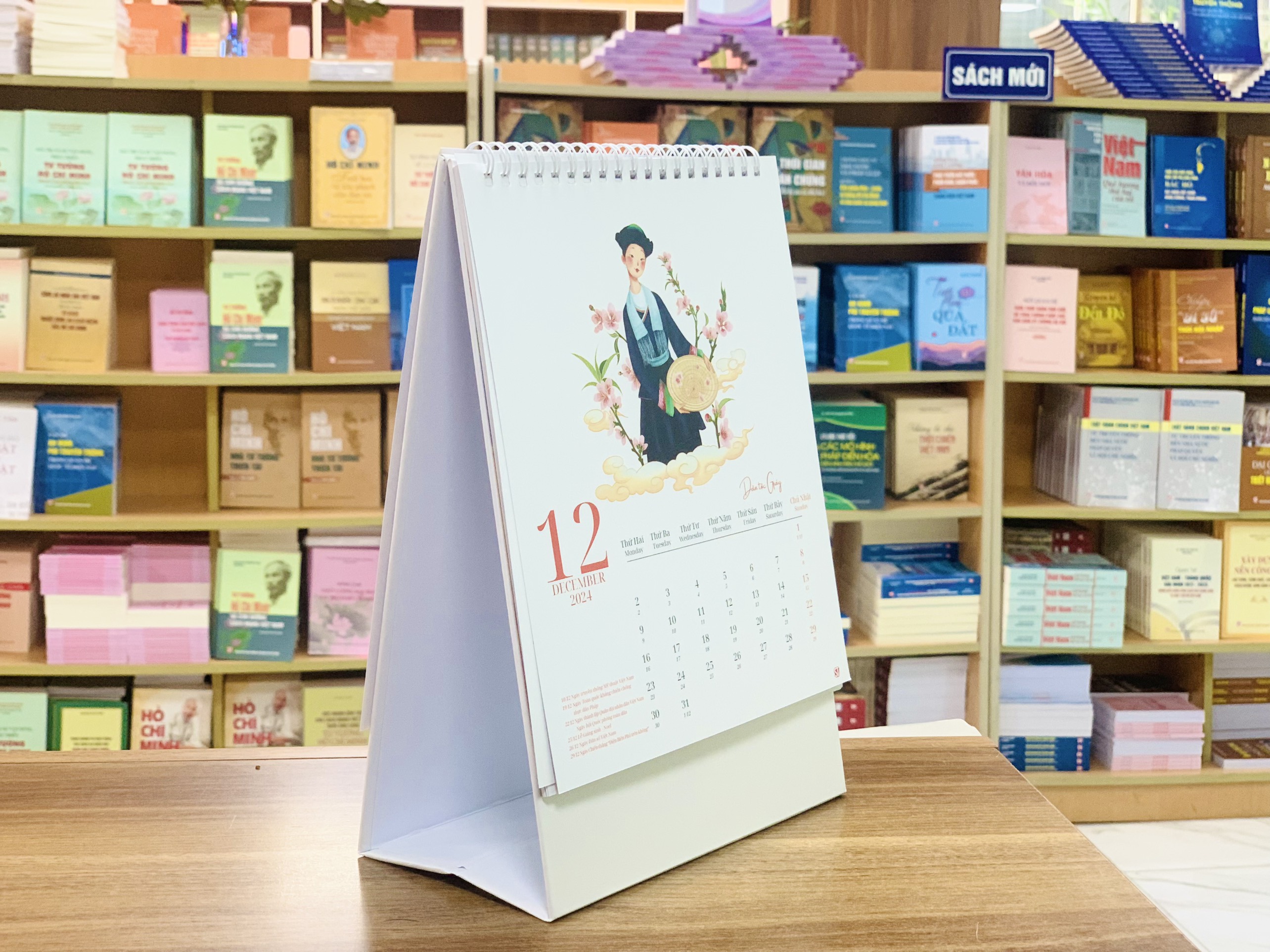 Bộ lịch bàn chủ đề "Sắc màu văn hóa"