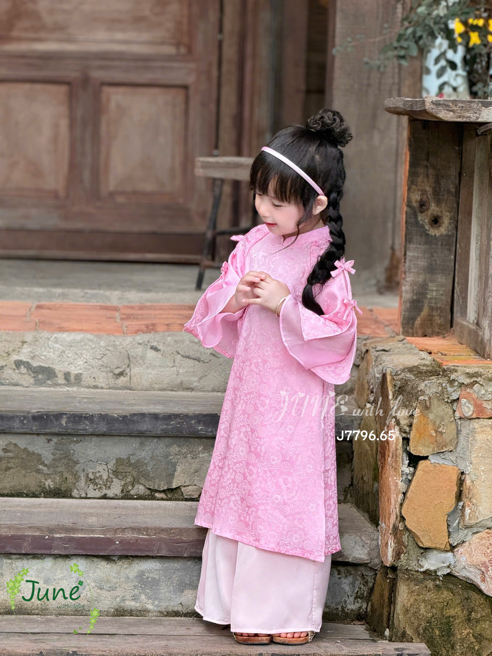 Áo dài cho bé gái mẫu Xuân hồng diện lễ tết noel giáng sinh năm mới từ 12-44kg hàng thiết kế