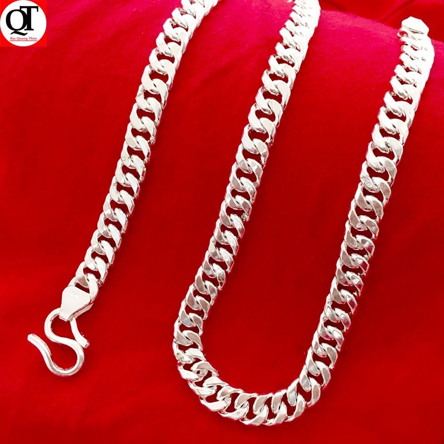 Dây chuyền bạc nam Bạc Quang Thản thiết kế kiểu dây dẹp bản độ dài 50cm, trọng lượng có nhiều lựa chọn chất liệu bạc ta.
