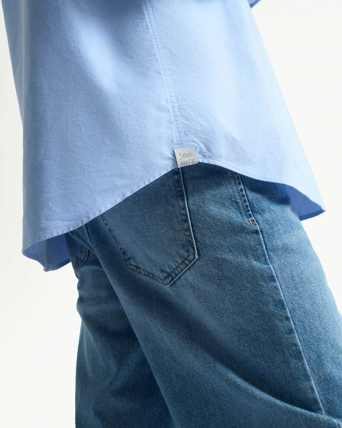 Áo sơ mi nam tay dài oxford trơn xanh nhạt form loose - RT 10F24SHL008 | ROUTINE CÀ MAU