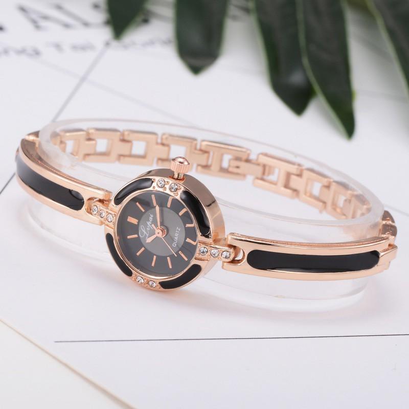 Đồng hồ đeo tay cá tính cho nữ