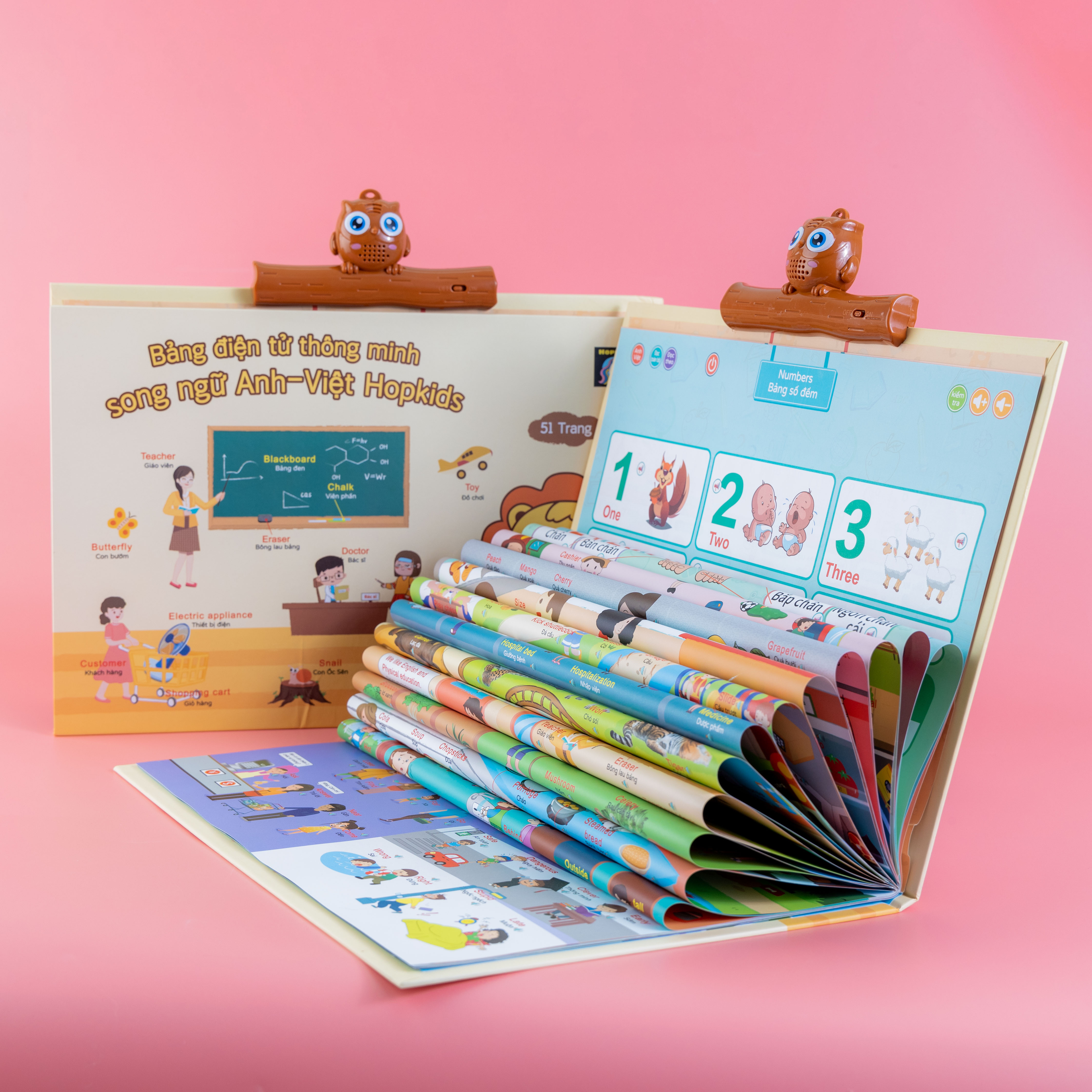 Bảng điện tử âm thanh 900 nút song ngữ Anh-Việt Hopkids 51 trang + 48 bài hát tiếng anh kèm sạc pin