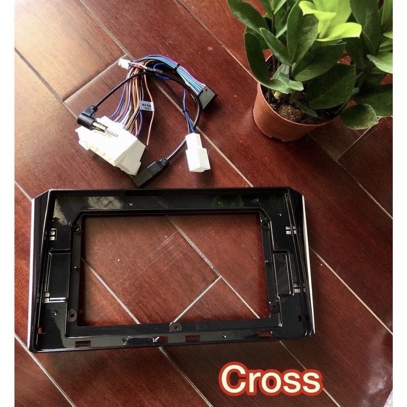 Mặt dưỡng kèm dây nguồn lắp màn android 10inch TOYOTA CROSS 2020-2022